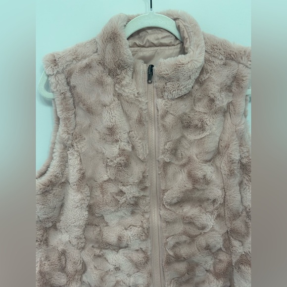 8/$20 Nicole miller reversible vest - Picture 3 of 6